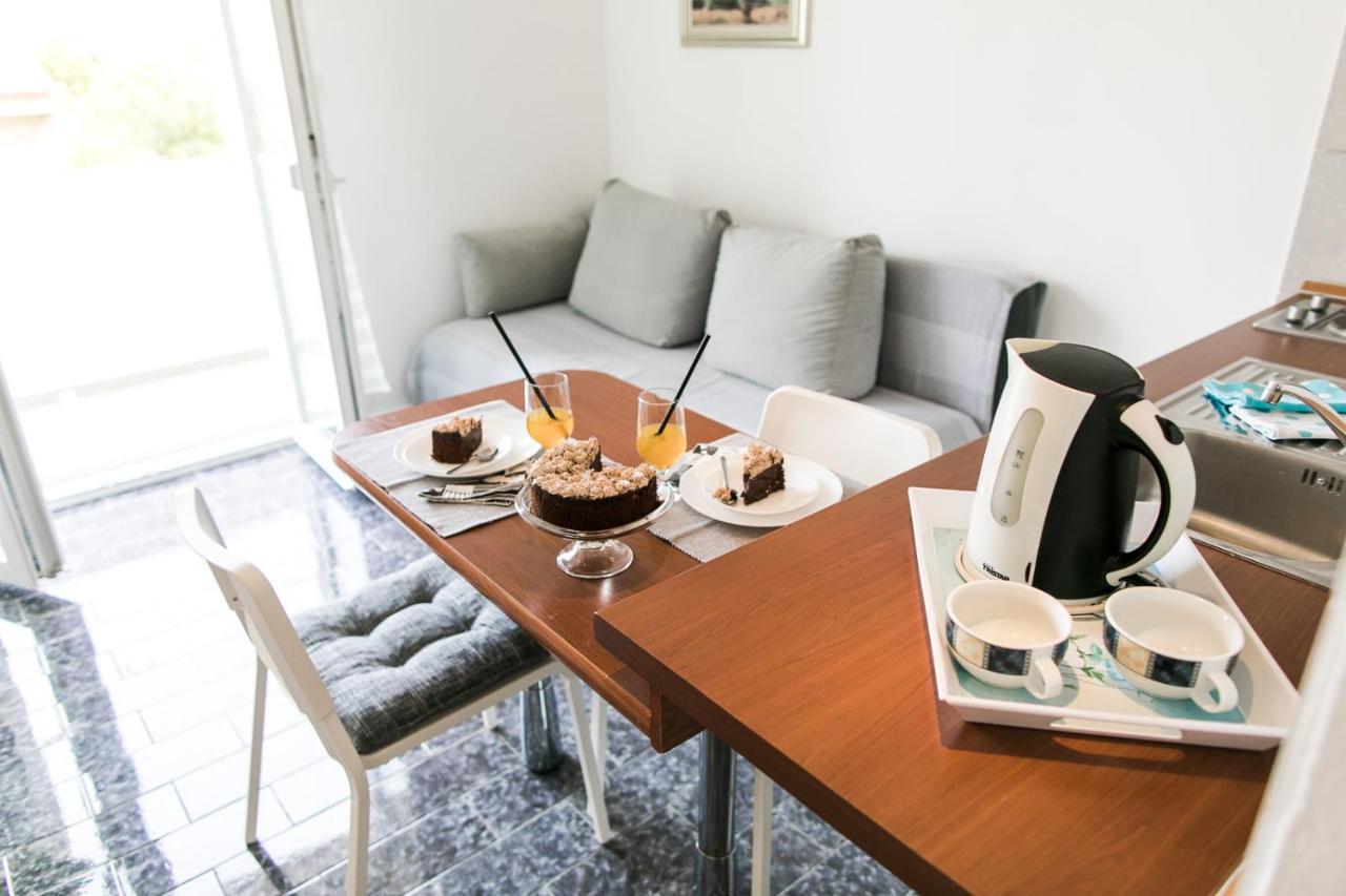 Apartmani Sanja Vodice Extérieur photo