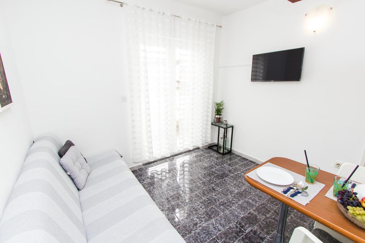 Apartmani Sanja Vodice Extérieur photo